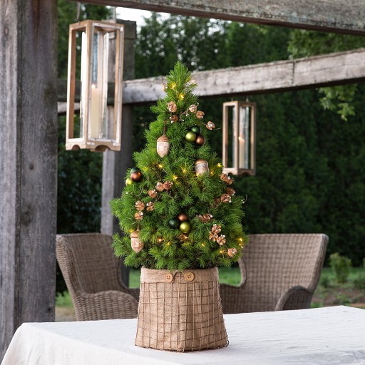 Use Instant Holiday Decor to Get Ready for the Holiday Season