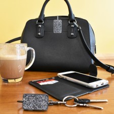 Finders Key Purse Plus™ Lifestyle