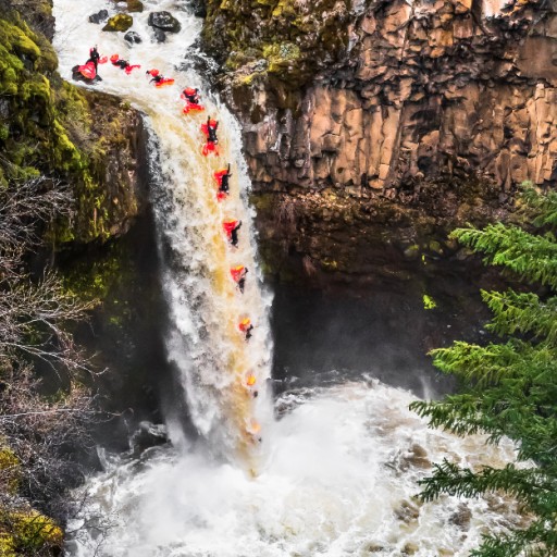 Pro-Kayaker Sets Inflatable Pool Toy Descent World Record on National Lobster Day