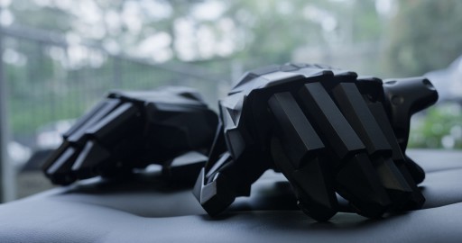 "Physically" Touch, Hold and Interact in the Virtual World