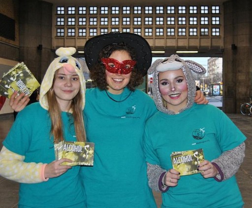 Volunteers in Belgium Push Drug-Free Mardi Gras