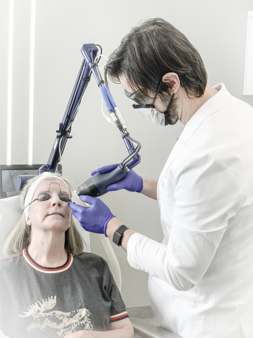 Laser Skin Resurfacing in Guelph: New eCO2 Treatments at deRMA Skin Institute