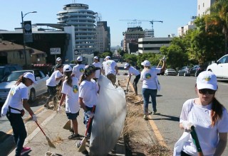Hollywood Village neighborhood cleanup